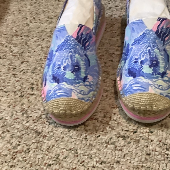 Lilly Pulitzer Saltwater Blue and Pink Marlo Espadrilles, 8.5M - Picture 10 of 10